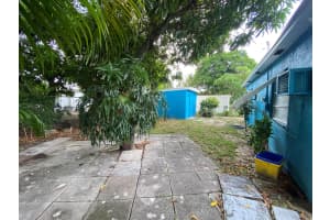 640 W 2nd Street, Riviera Beach, FL 33404 - MLS#R11120985