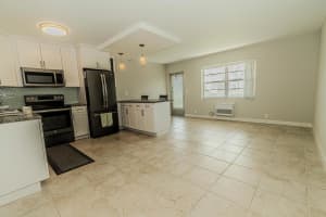 401 N J Street 5, Lake Worth Beach, FL 33460 - MLS#R11121024