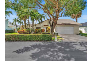 7222 Carmel Court, Boca Raton