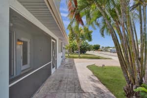 618 Lindell Boulevard, Delray Beach, FL 33444 - MLS#R11121121