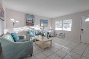 714 S Arnold Avenue B, Lantana, FL 33462 - MLS#R11121143