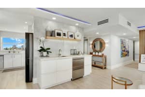 2871 N Ocean Boulevard N D502, Boca Raton