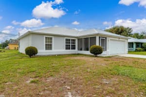 7976 105th Court, Vero Beach, FL 32967 - MLS#R11121152