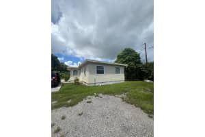 2805 S 25th Street, Fort Pierce, FL 34981 Sold 09/30/25