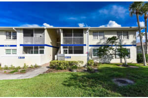 1531 Se Royal Green Circle 202, Port Saint Lucie