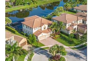 8215 Nw 117th Lane, Parkland
