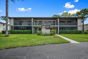 6489 Chasewood Drive E E, Jupiter
