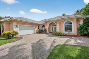 8381 SE Woodcrest Place, Hobe Sound, FL 33455 Sold 10/09/25