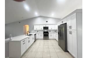 8065 99th Court, Vero Beach, FL 32967 - MLS#R11121244