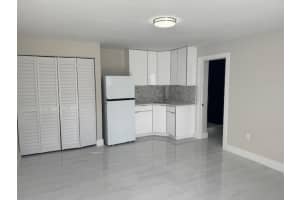 2329 West Dr, West Palm Beach