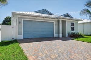611 N Loxahatchee Drive, Jupiter, FL 33458 - MLS#R11121279