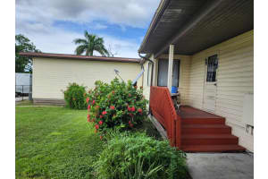 2727 Bacom Point Road, Pahokee, FL 33476 - MLS#R11121416