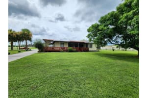 2727 Bacom Point Road, Pahokee, FL 33476 - MLS#R11121416