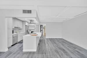 714 E Coco Plum Circle 2, Plantation, FL 33324 Sold 11/25/25