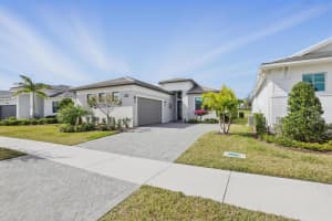 9162 SW Arco Way, Port Saint Lucie, FL 34987 - MLS#R11121423