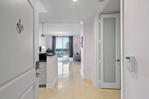701 S Olive Avenue 818, West Palm Beach, FL 33401 - MLS#R11121431