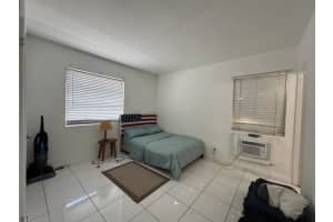 1141 E Blue Heron Boulevard 5, Riviera Beach, FL 33404 - MLS#R11121436