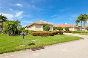 8821 One Putt Place, Port Saint Lucie, FL 34986 - MLS#R11121449