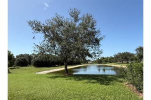 3620 2nd Street SW, Vero Beach, FL 32968 - MLS#R11121460