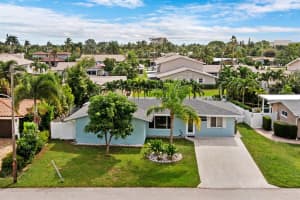 912 Se 8th Court, Deerfield Beach