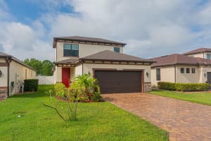 252 SE Via Visconti, Port Saint Lucie, FL 34952 Sold 11/17/25