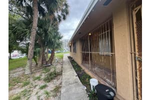 612 4th Street 3, West Palm Beach, FL 33401 - MLS#R11121532