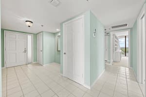 100 Beach 801 Road 801, Tequesta, FL 33469 - MLS#R11121556