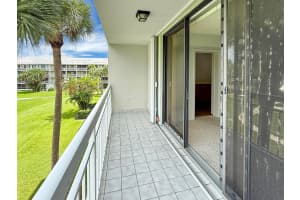 2601 Village Boulevard 301, West Palm Beach, FL 33409 - MLS#R11121577