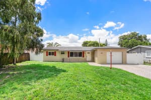 5811 SW 53rd Terrace, Davie, FL 33314 - MLS#R11121597