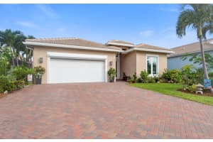 1912 Lynx Drive, Hutchinson Island