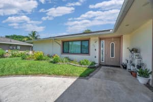 804 Holly Avenue, Fort Pierce, FL 34982 - MLS#R11121613
