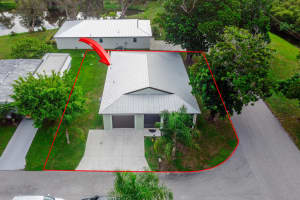 39 SE Flamenco Way, Port Saint Lucie, FL 34952 Sold 01/05/26