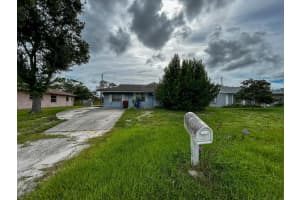 338 8th Avenue Sw, Vero Beach