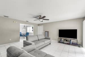 134 Weybridge Circle B, Royal Palm Beach, FL 33411 - MLS#R11121670