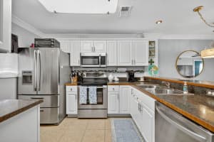 2050 Oleander Boulevard, Fort Pierce, FL 34950 - MLS#R11121706