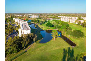 3595 Birdie Drive 504, Lake Worth