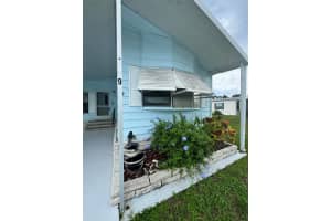 9 San Roberto, Fort Pierce, FL 34951 - MLS#R11121782