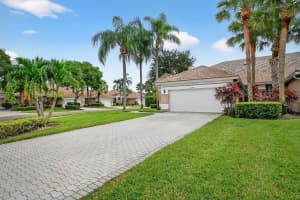 6900 Cairnwell Drive, Boynton Beach, FL 33472 - MLS#R11121796