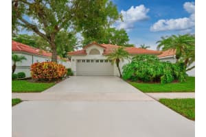 9758 Harbour Lake Circle, Boynton Beach