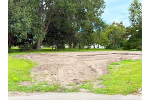 31 Florida Way, Port Saint Lucie, FL 34952 - MLS#R11121931