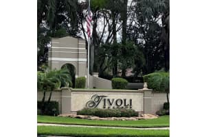 8041 E Via Grande, Boynton Beach, FL 33437 - MLS#R11121961
