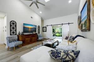 10976 SE Sea Pines Circle, Hobe Sound, FL 33455 - MLS#R11121997