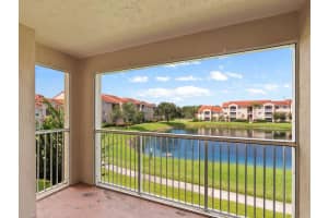 1590 S 42nd Circle 208, Vero Beach, FL 32967 - MLS#R11122000