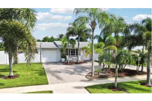 421 Driftwood Road, North Palm Beach, FL 33408 - MLS#R11122005