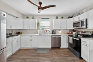 6379 Se Lake Circle Drive, Stuart