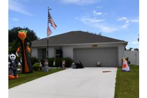 334 Se Wallace Terrace, Port Saint Lucie