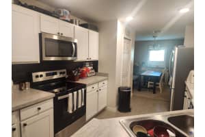 334 SE Wallace Terrace, Port Saint Lucie, FL 34983 - MLS#R11122033