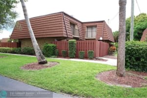 1440 N Lawnwood Circle 19c, Fort Pierce