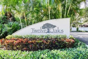 1660 Twelve Oaks Way 207, North Palm Beach