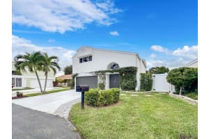 5 Dalton Place, Boynton Beach, FL 33426 Sold 11/14/25